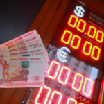 Курс рубля укрепляется: ЦБ снижает стоимость доллара и евро