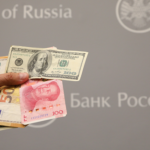 Центробанк повысил курсы доллара, евро и юаня на фоне усиления санкций
