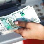 Кризис инкассаторов: как новые лимиты на переводы меняют финансовый ландшафт России