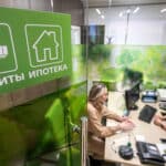 Рекордный рост ставок по кредитам: что ждет заемщиков в России?